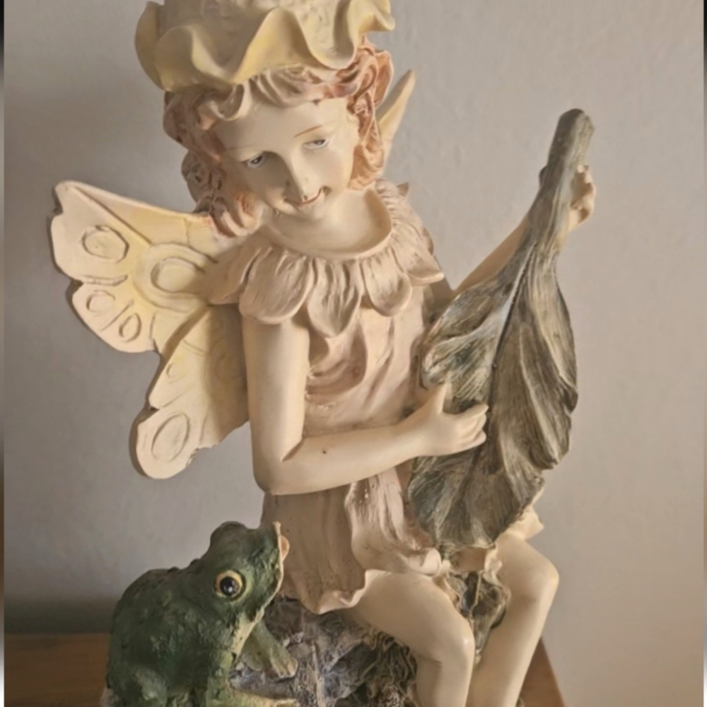 1l" Bisque Resun Statue Perched fairy playing a leaf to a frog Rare serene Vtg
